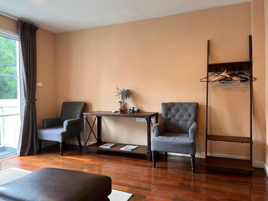3br Sukhumvit Townhouse, Close To Emsphere And Bts Mrt Bangkok