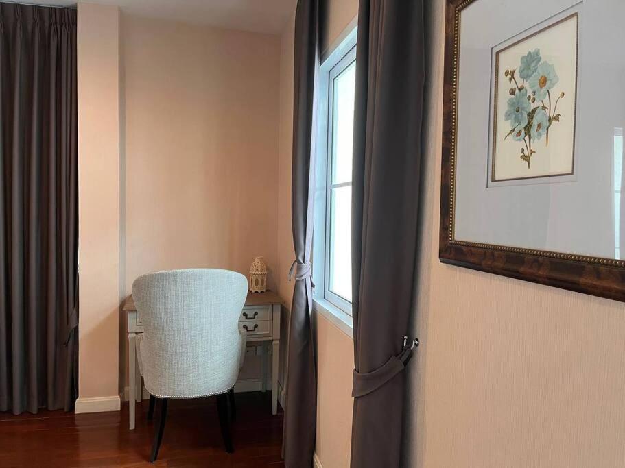 Holiday home 3br Sukhumvit Townhouse, Close To Emsphere And Bts Mrt *