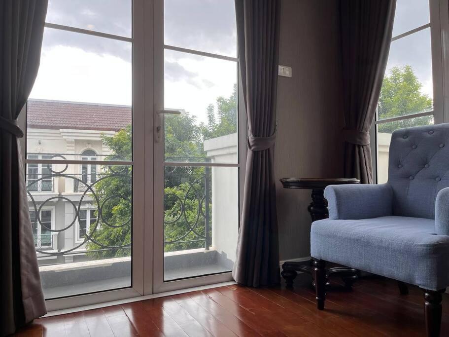 Holiday home 3br Sukhumvit Townhouse, Close To Emsphere And Bts Mrt Bangkok