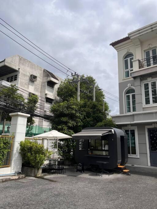 3br Sukhumvit Townhouse, Close To Emsphere And Bts Mrt Bangkok