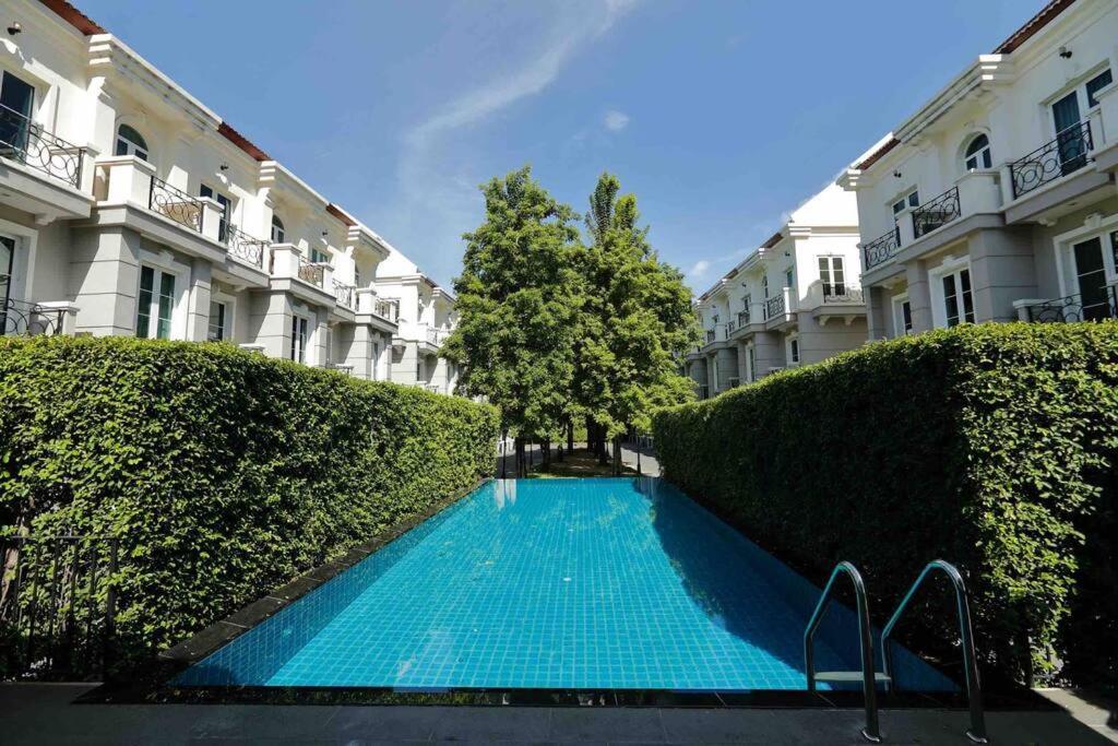 3br Sukhumvit Townhouse, Close To Emsphere And Bts Mrt