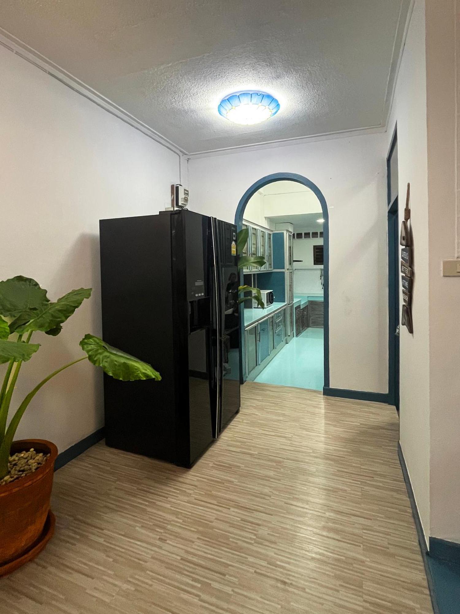 曼谷市中心素坤逸4卧 泳池别墅 近nana 近asoka Villa Bangkok