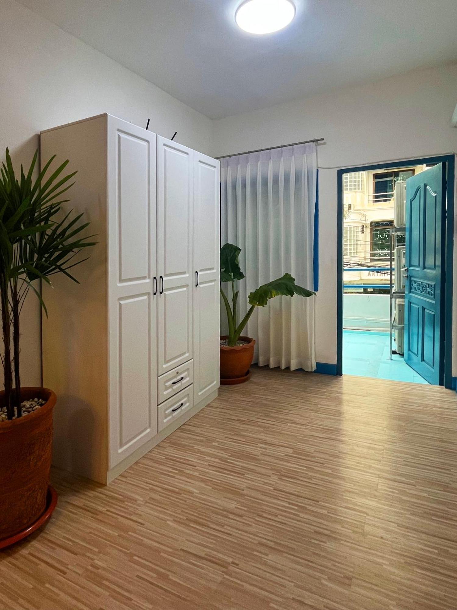 Villa 曼谷市中心素坤逸4卧 泳池别墅 近nana 近asoka Bangkok