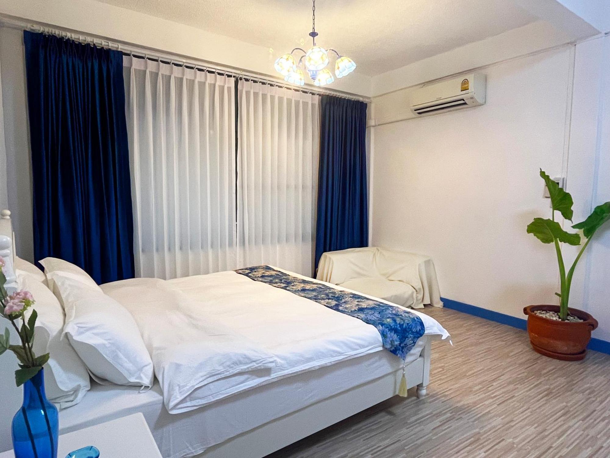 曼谷市中心素坤逸4卧 泳池别墅 近nana 近asoka Villa *