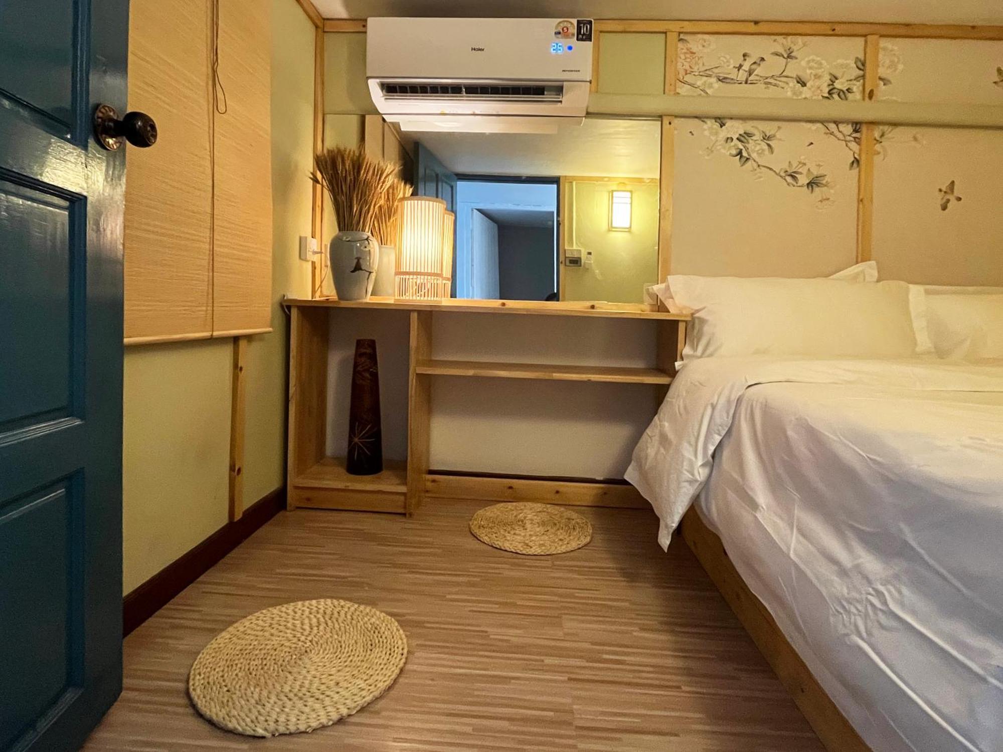 Villa 曼谷市中心素坤逸4卧 泳池别墅 近nana 近asoka