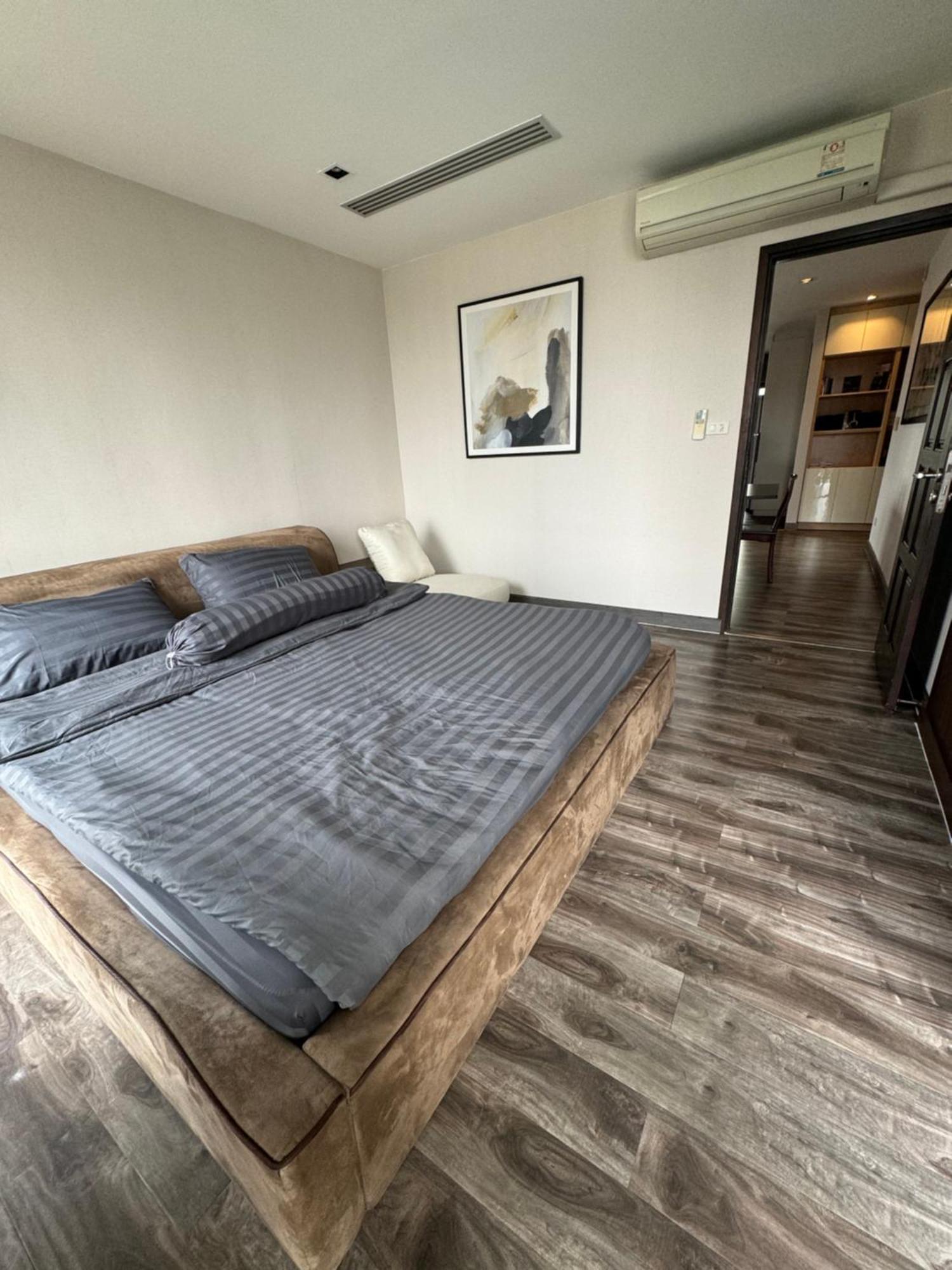 W8 Rise Lux Condo, 3 Bedroom Penthouse, Hip Bkk 5 Min From Thonglo Bts Station, Ok After The Earthquake Appartamento *