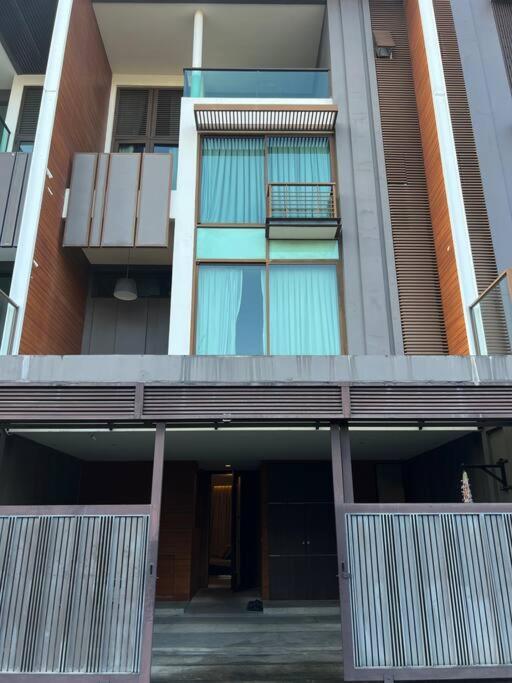 Villa Ekkamai Bts House 4rooms Bangkok
