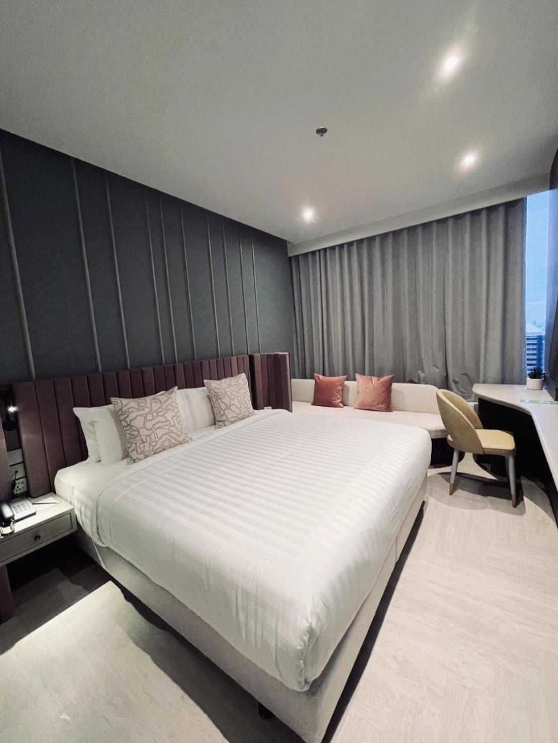 Hotell The Quarter Ratchayothin By Uhg