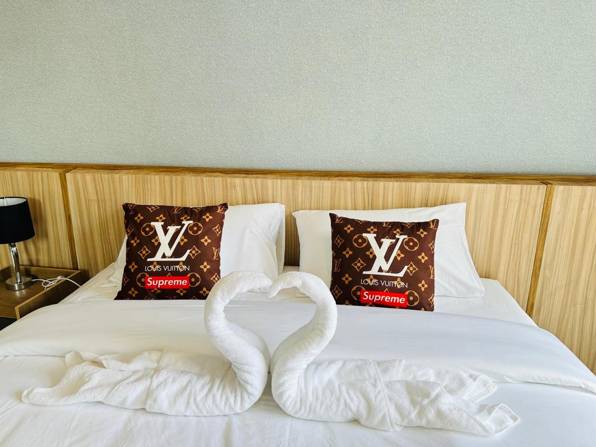 New Ekamai Thonglor Luxury Near 711, Bts, Mall Căn hộ