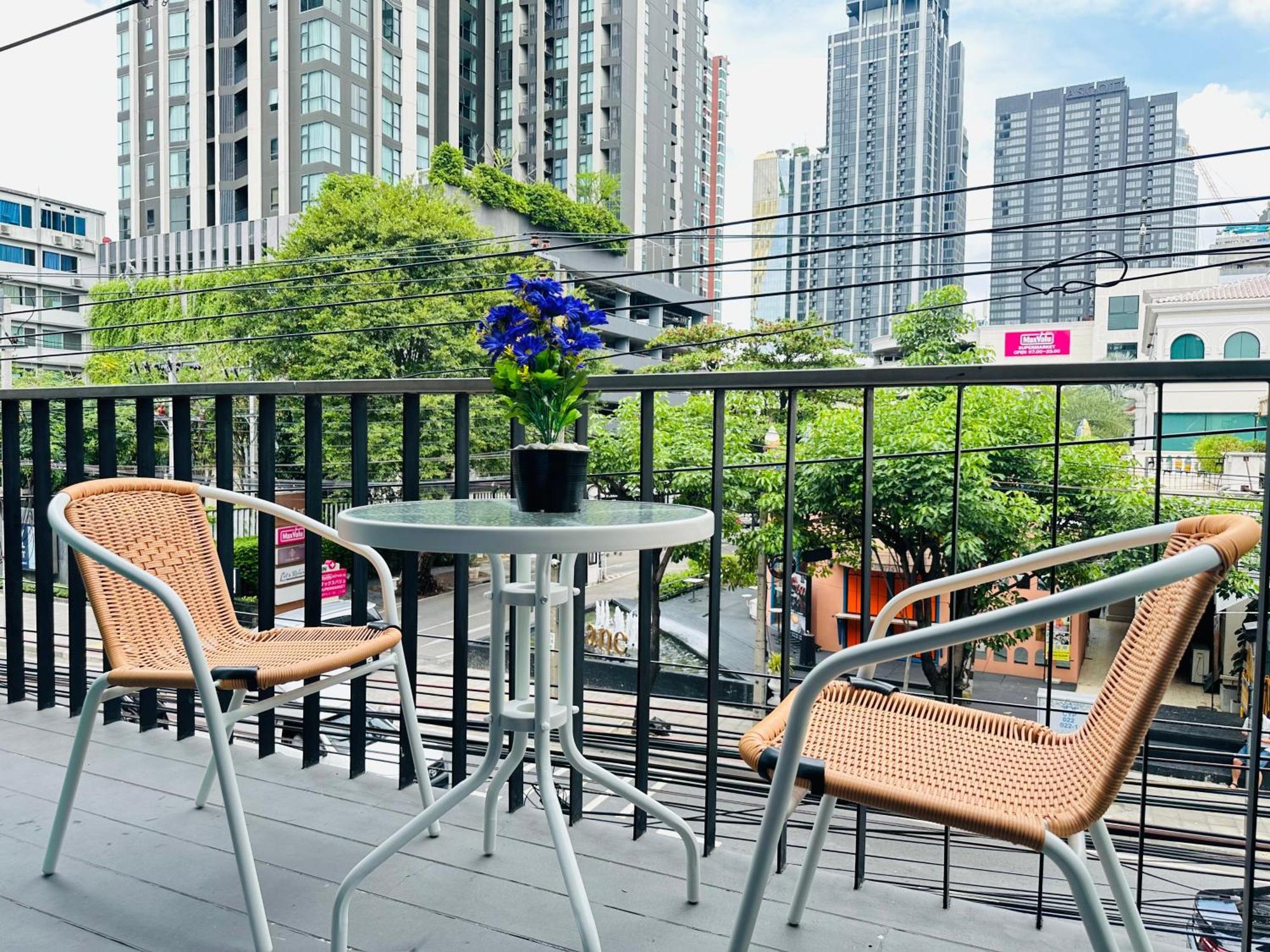 New Ekamai Thonglor Luxury Near 711, Bts, Mall Căn hộ *