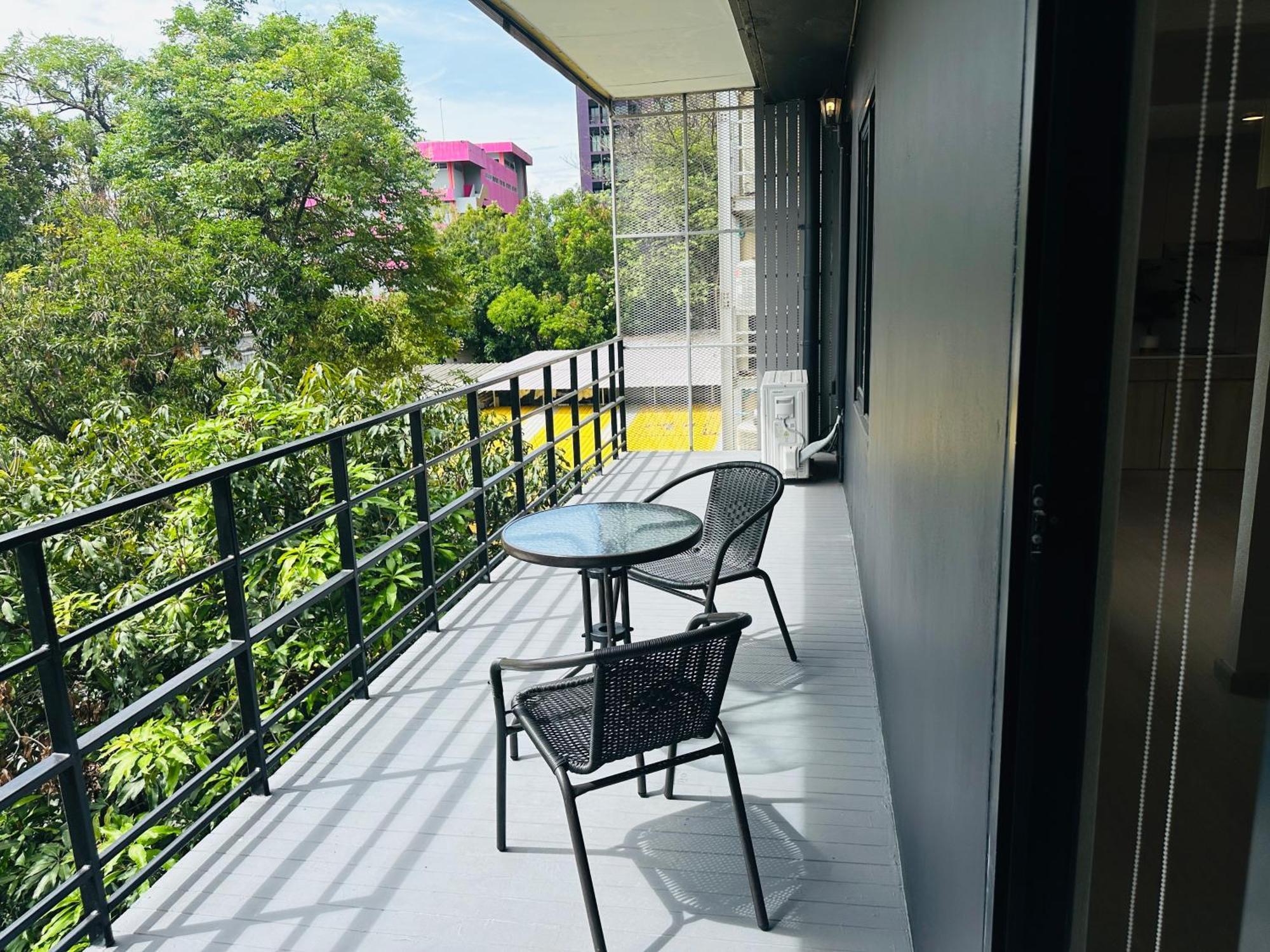 Căn hộ New Ekamai Thonglor Luxury Near 711, Bts, Mall *
