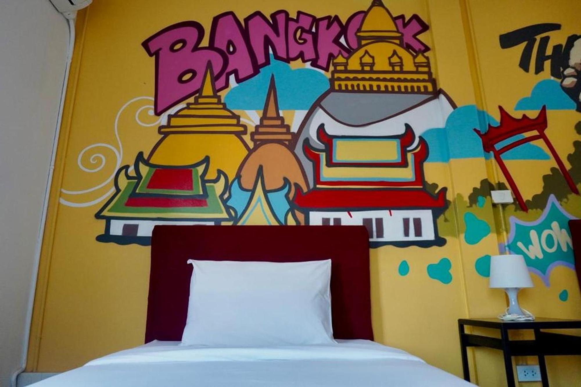 Bw Thai Art Style Hostel *