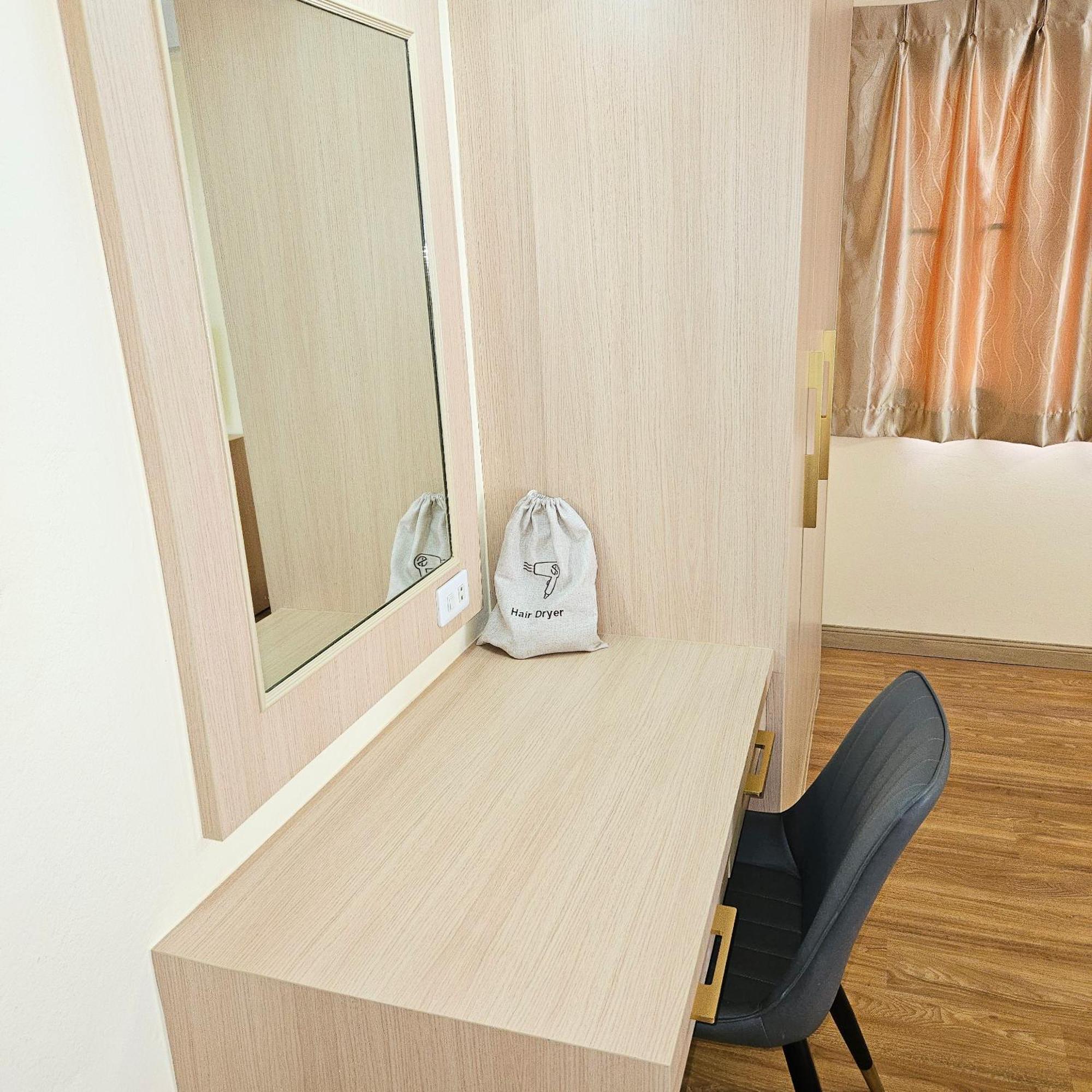 Apartment Sri Close Bangkok