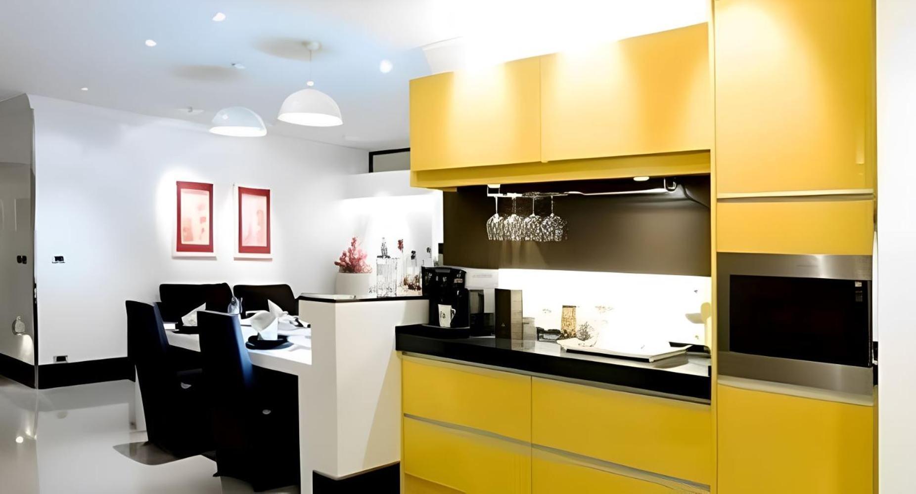 Apartment Large Asoke Central 2500sqft Sleeps Up To 10