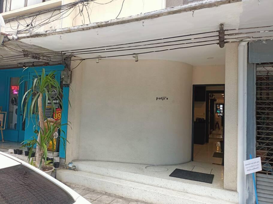 Potji's Private Apartment Bangkok