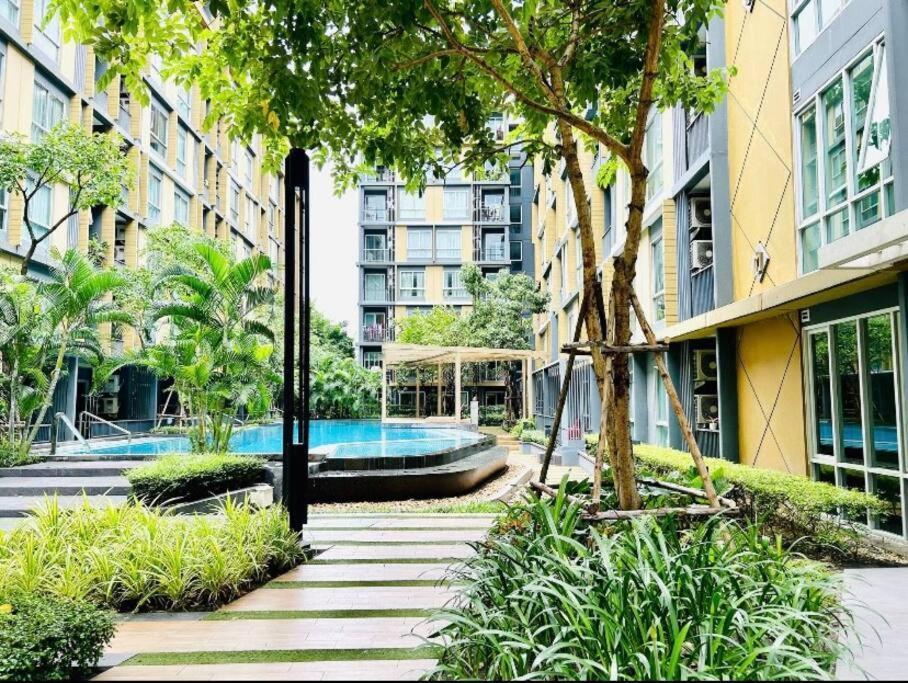 Sukhumvit 40 Two Bath Two Bedroom Two Balcony