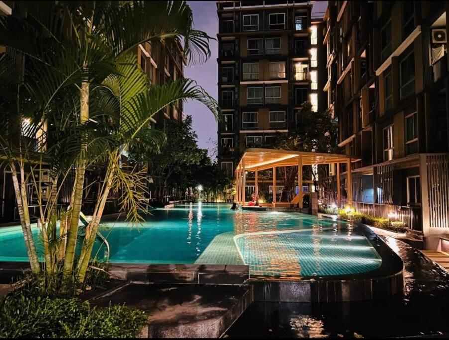 Apartment Sukhumvit 40 Two Bath Two Bedroom Two Balcony *