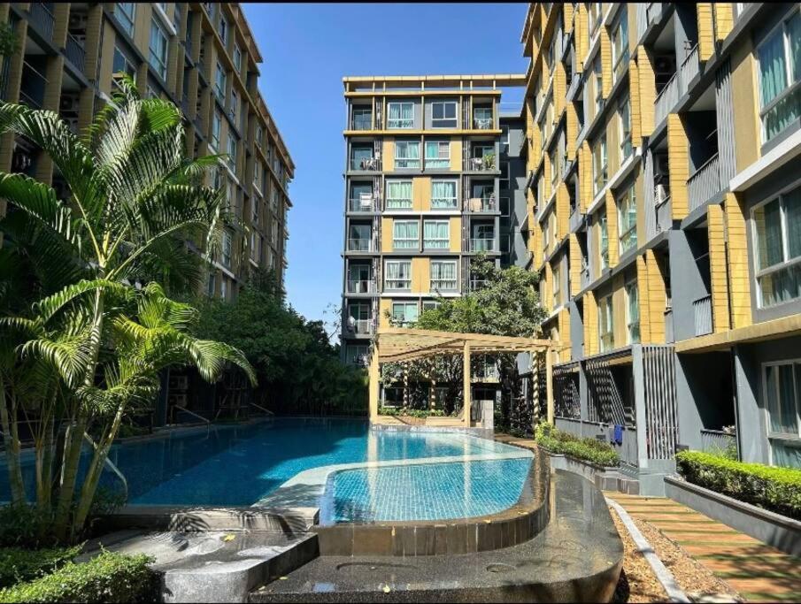 Apartment Sukhumvit 40 Two Bath Two Bedroom Two Balcony *