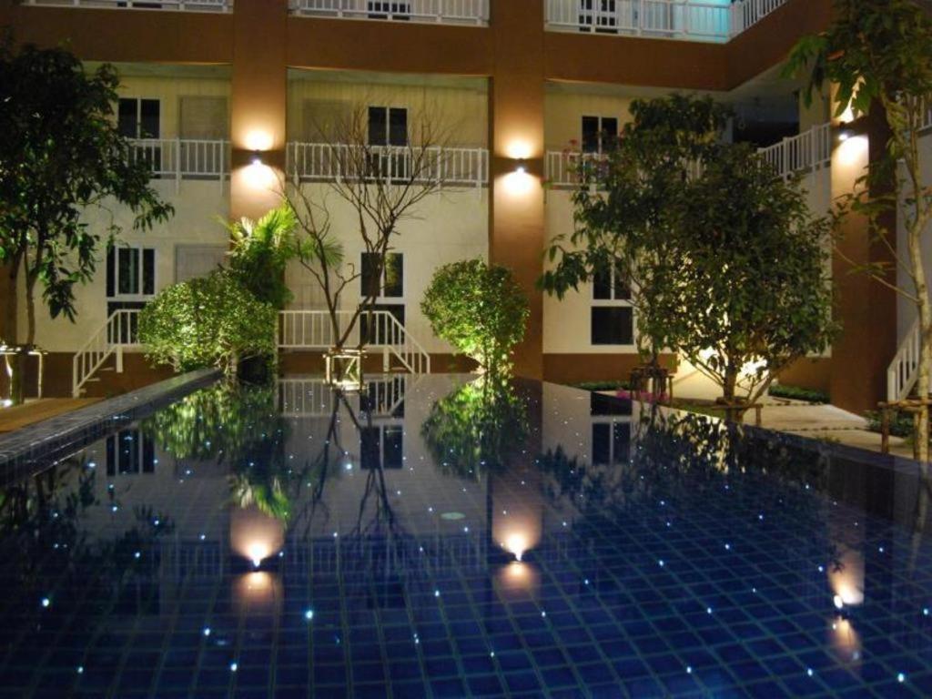 Hotel U Tiny Boutique Suvarnabhumi - Sha Bangkok
