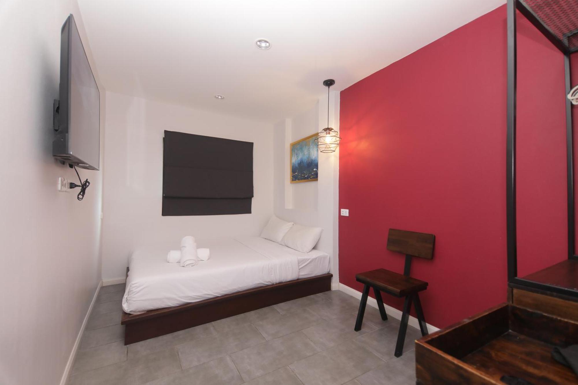 Hotel Wire Prakhanong Banguecoque
