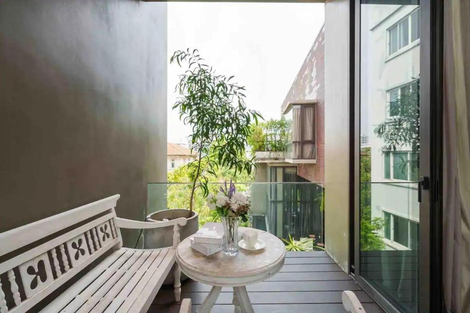 Luxury Pool With Jacuzzi & Lift By Thonglor