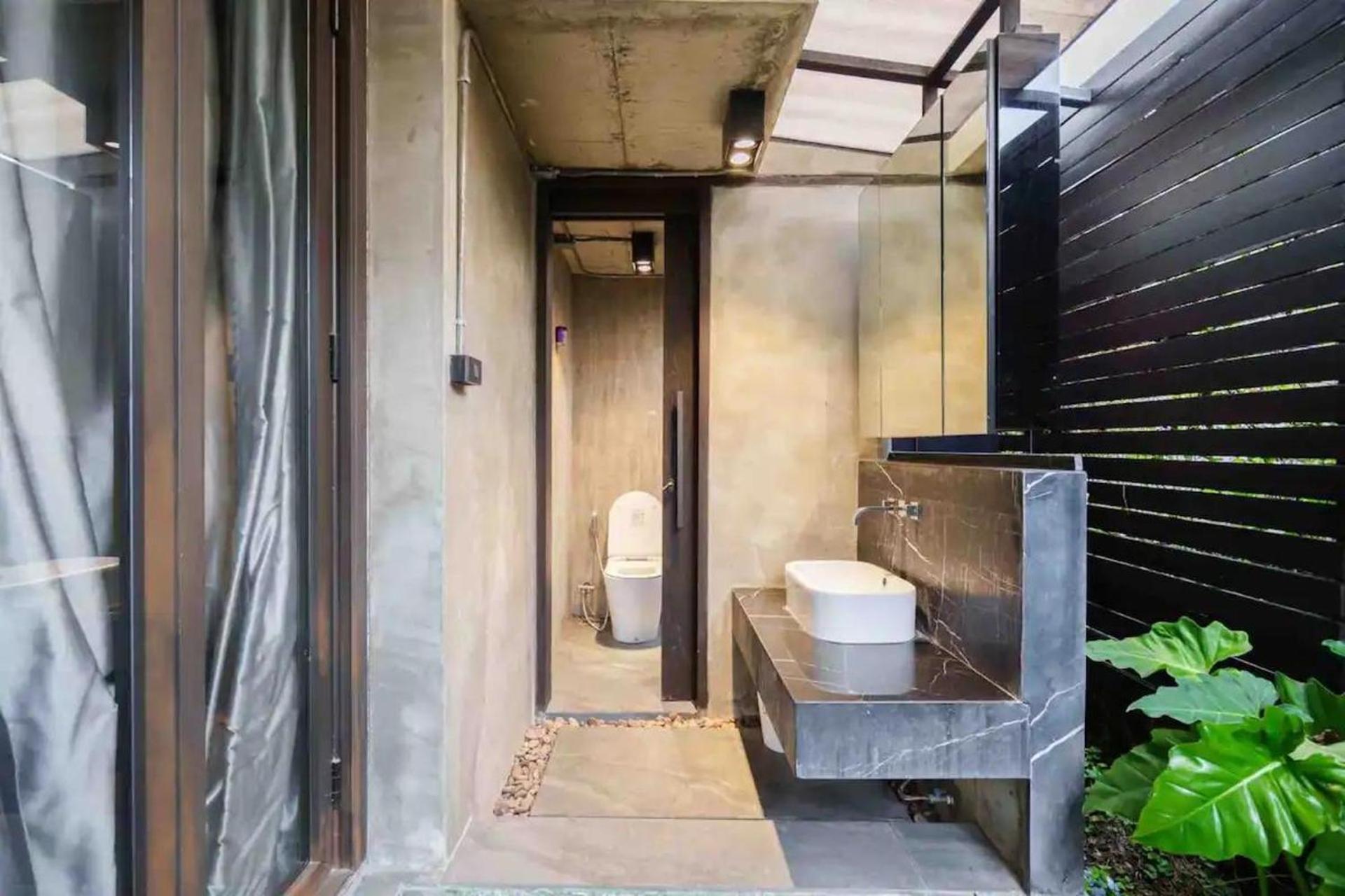 Villa Luxury Pool With Jacuzzi & Lift By Thonglor Bangkok