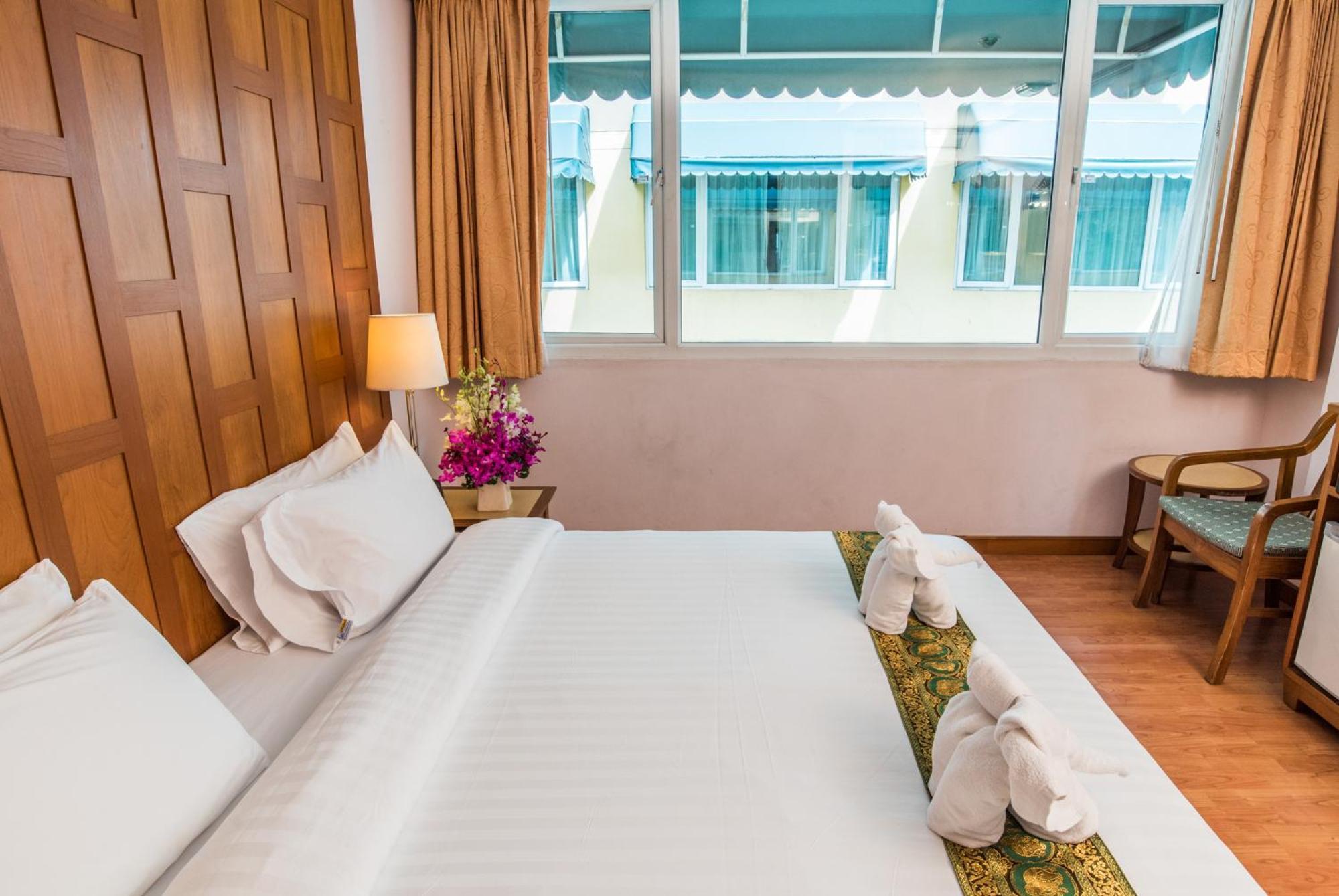 New Siam Riverside - Near Siriraj Hospital Hotel Banguecoque