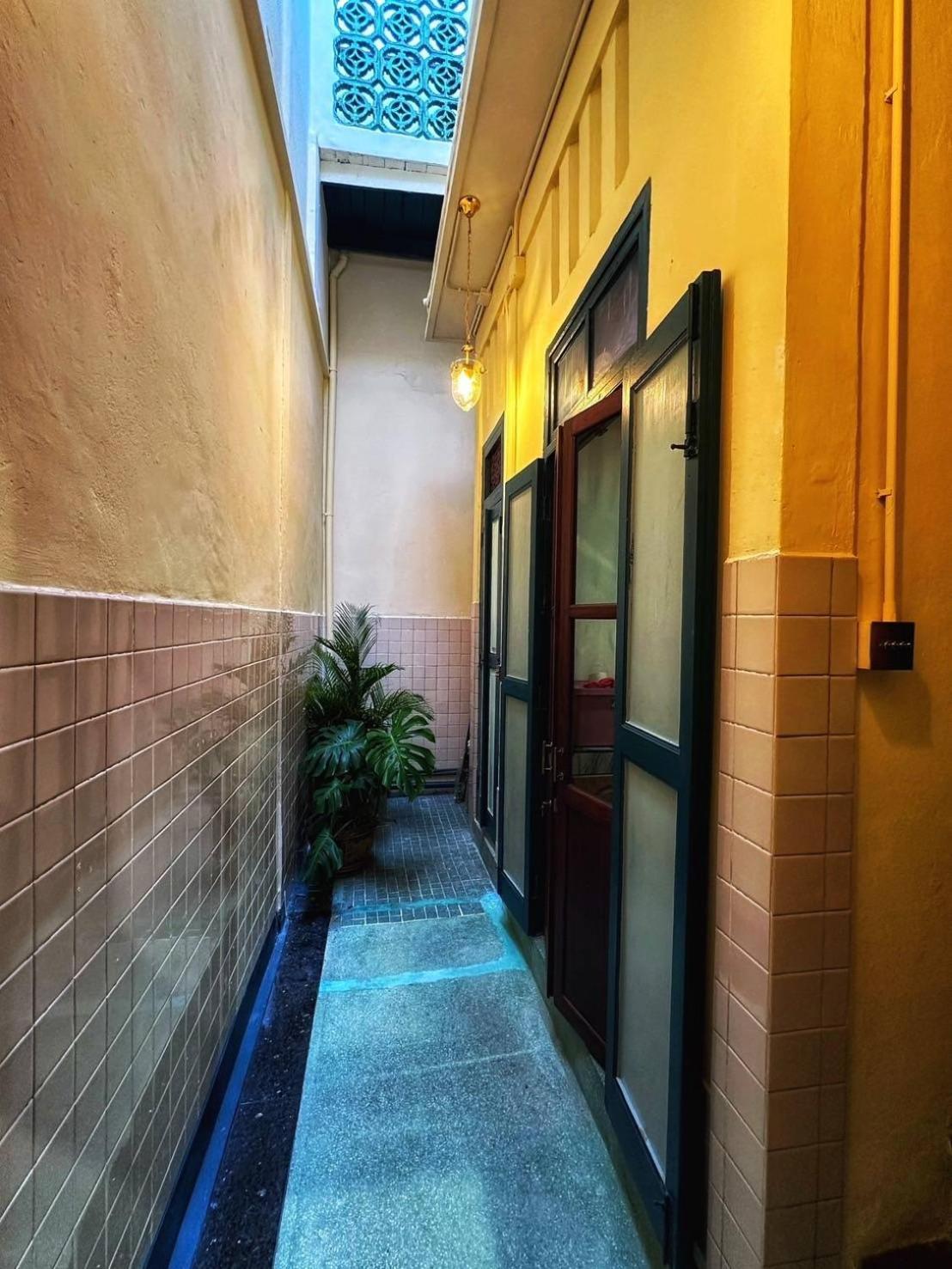 Apartment The Courtesan At Yaowarat, Townhome 80 Sqm Bangkok