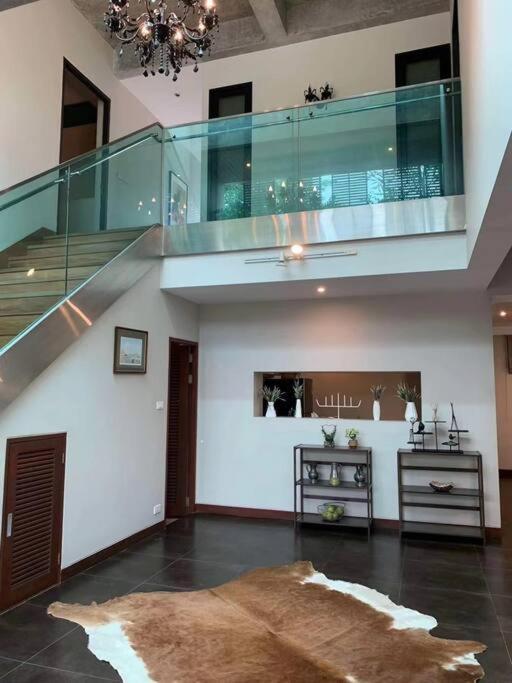 Villa Luxe Pool 3 Min To Thonglor Bts & Nightlife Bangkok