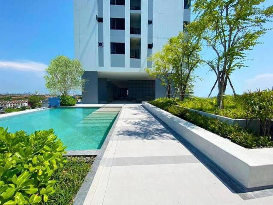 Phetkasem Bangkok
