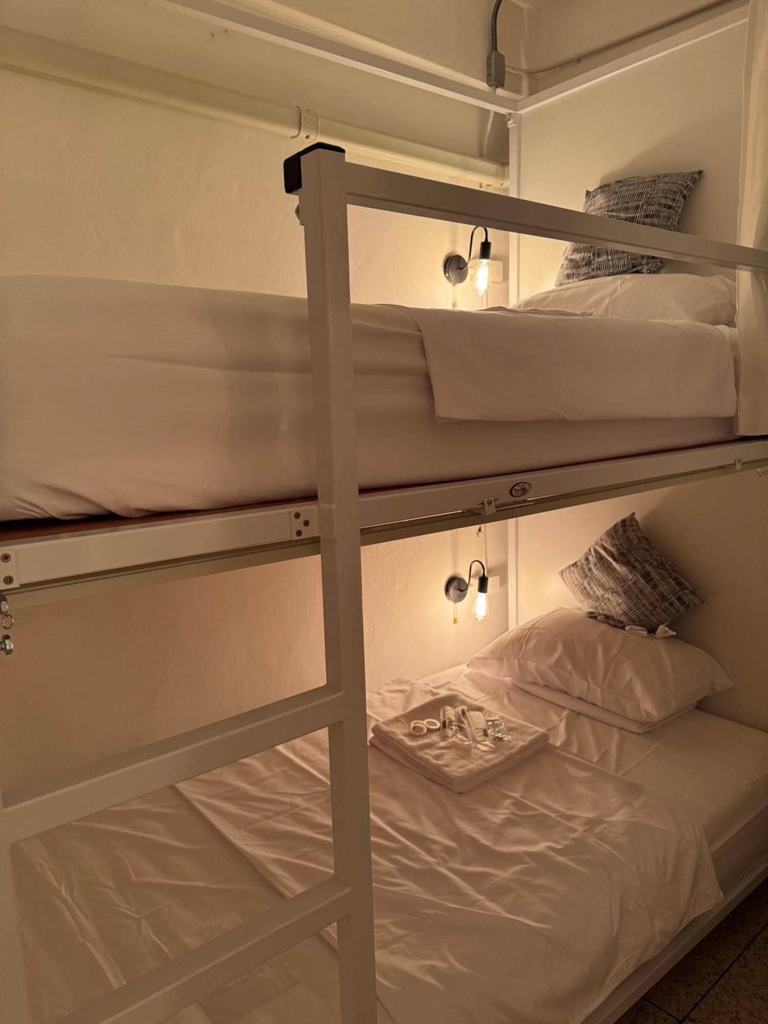Twenty Two Place - Sukhumvit 22 *