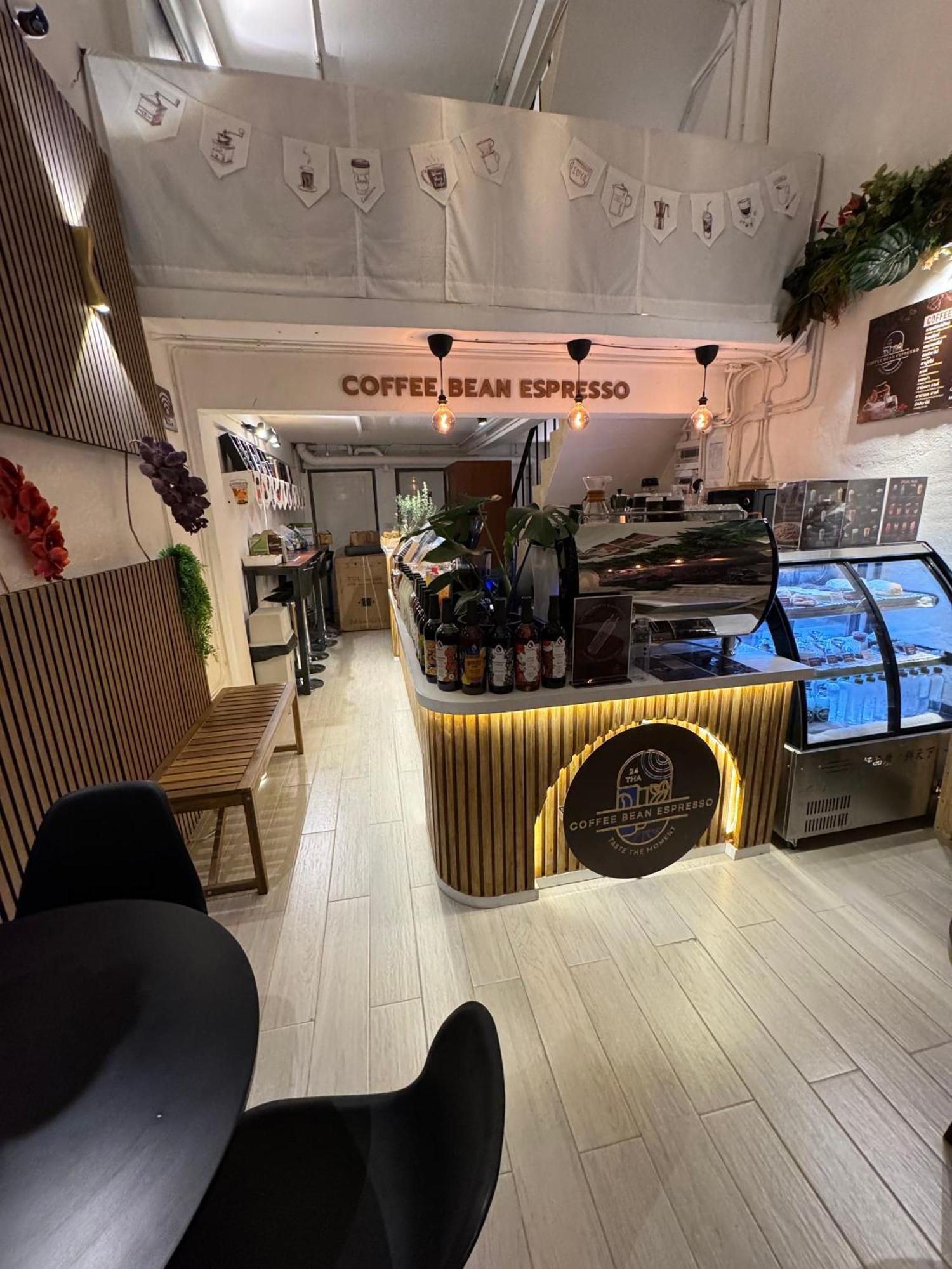 Hostel Twenty Two Place - Sukhumvit 22
