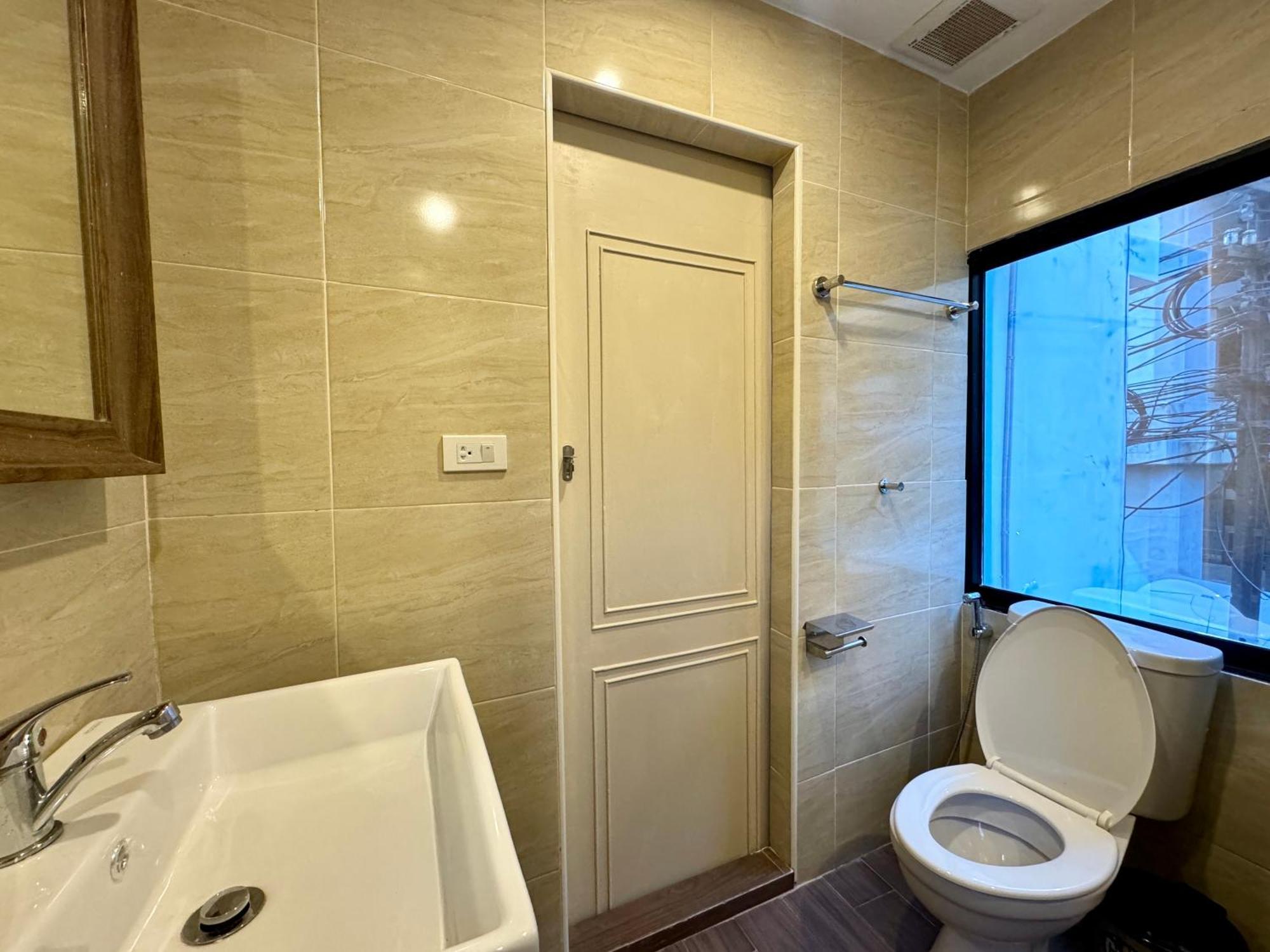 Avalan Phayathai Airport Link Khách sạn 4*