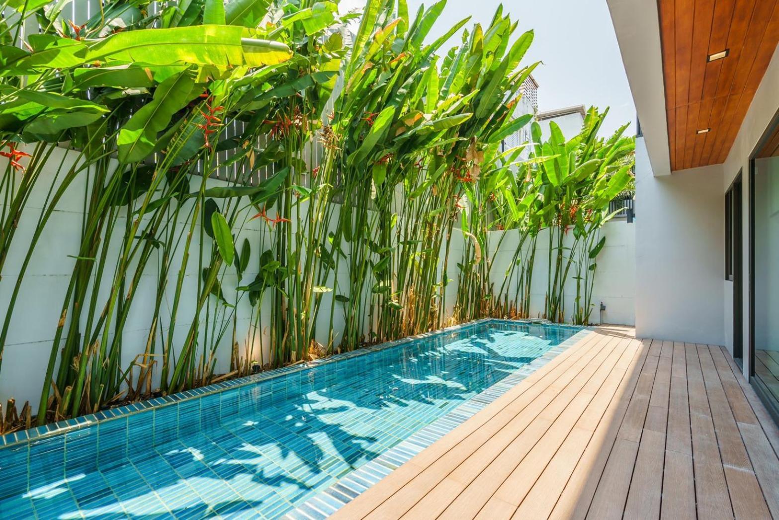Villa Designer Pool In Ekkamai Bangkok