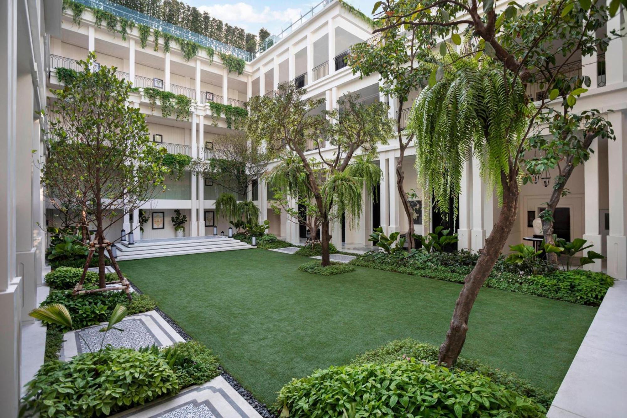 Hotel Marriott The Surawongse 5*