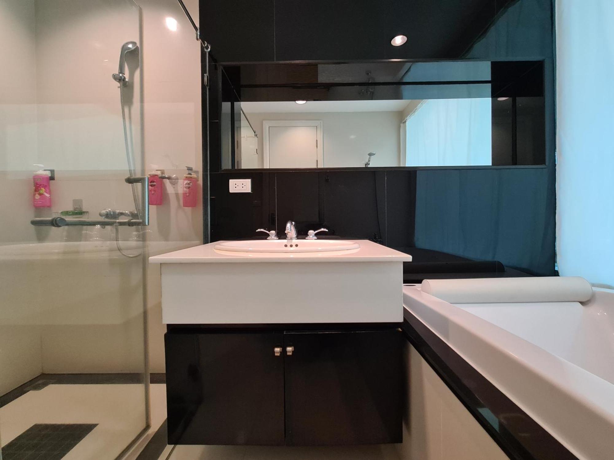 The Address Chidlom 41sqm 650m Bts Chit Lom Bangkok