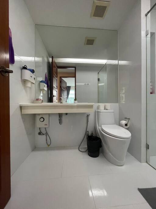 Pangsapuri Cozy At Huai Khwang Close To Mrt
