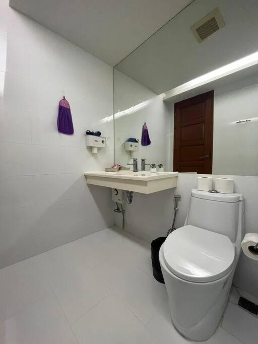 Pangsapuri Cozy At Huai Khwang Close To Mrt