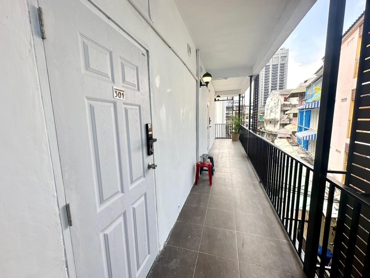 Albergue The White Den Chatuchak