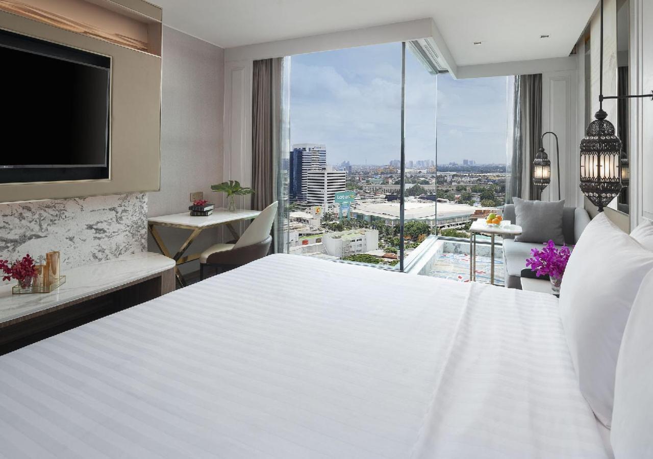 Khách sạn Valia Bangkok