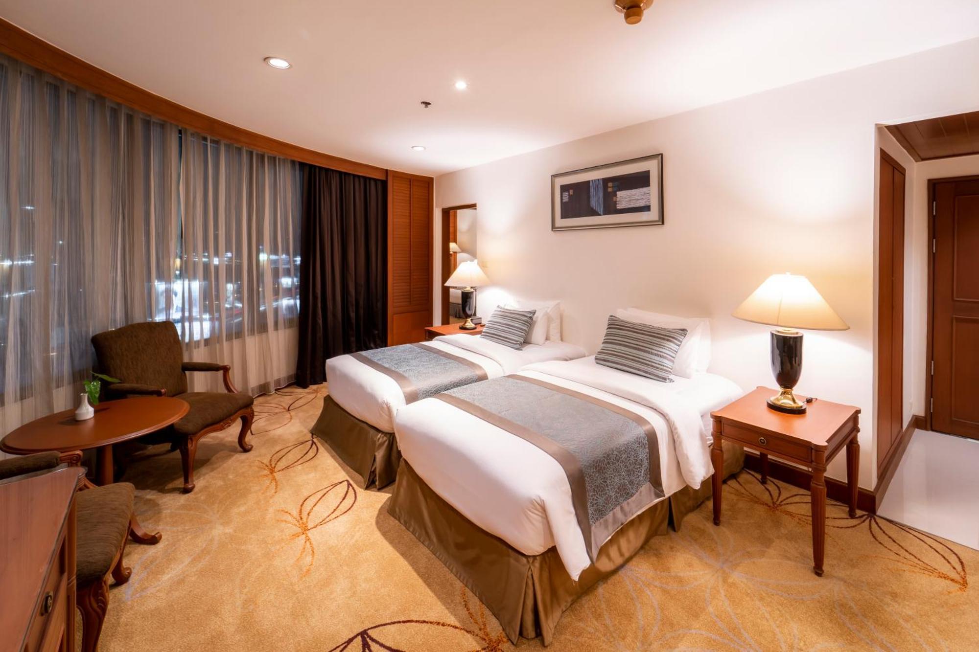 Century Park Hotel Bangkok