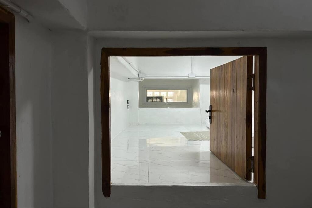 Megun Capsule 150 Cm Bangkok