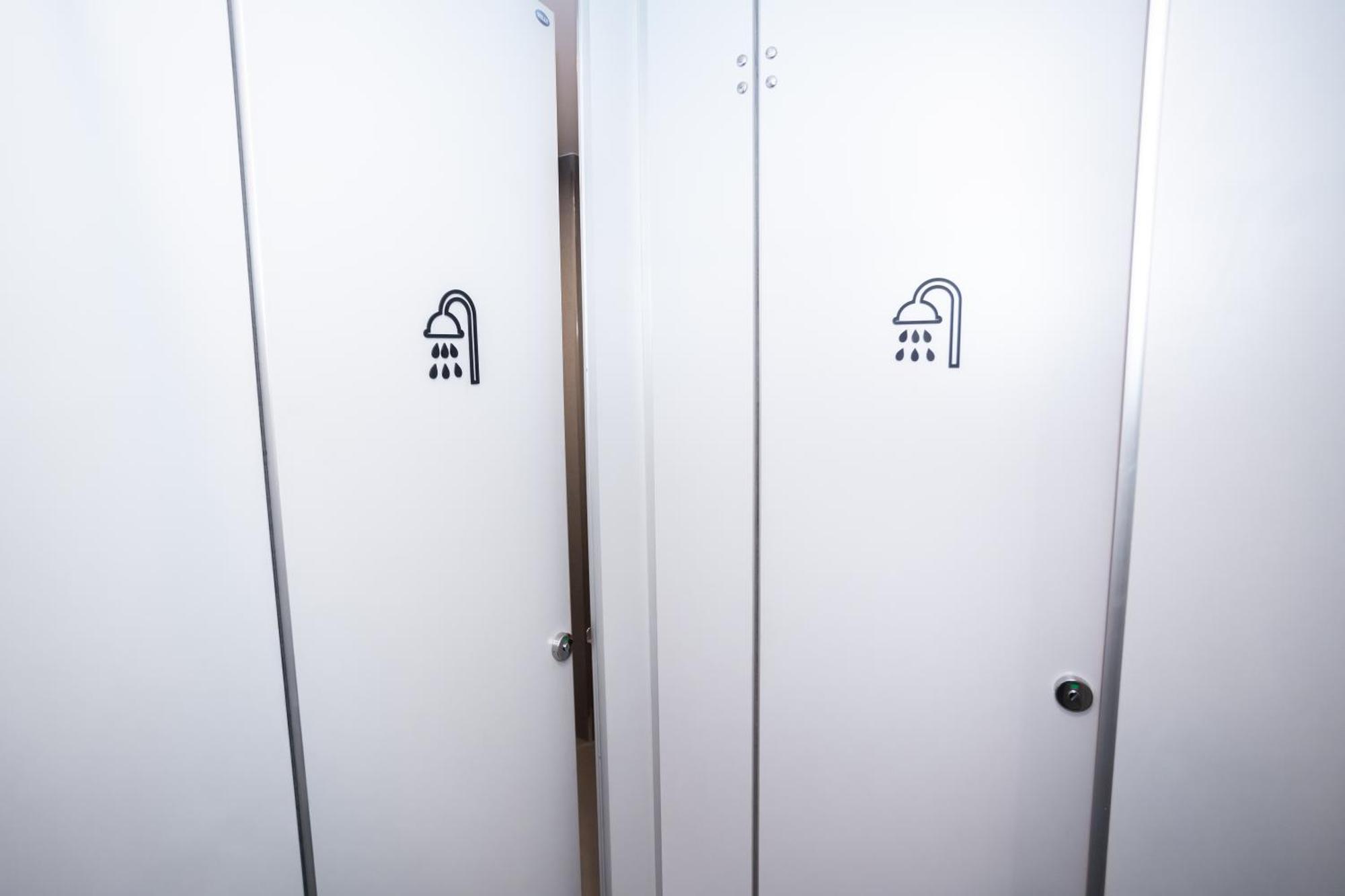 Dmk Place Capsulehotel