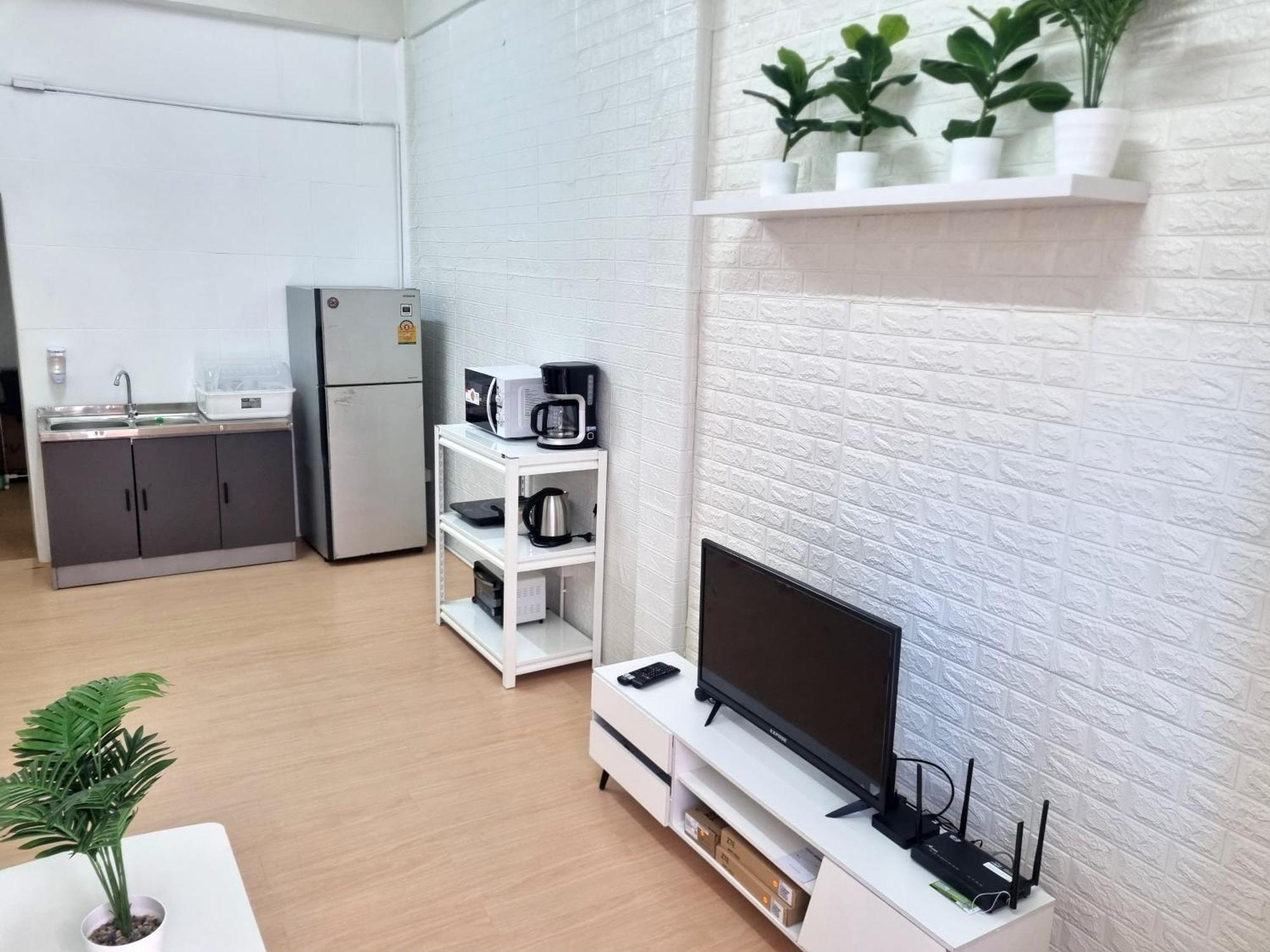Rumah liburan Haus Sathorn Pier 2 Cozy Bedroom Center Bangkok