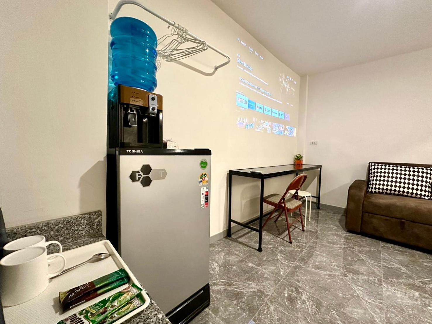 Albergue The White Den Chatuchak Banguecoque
