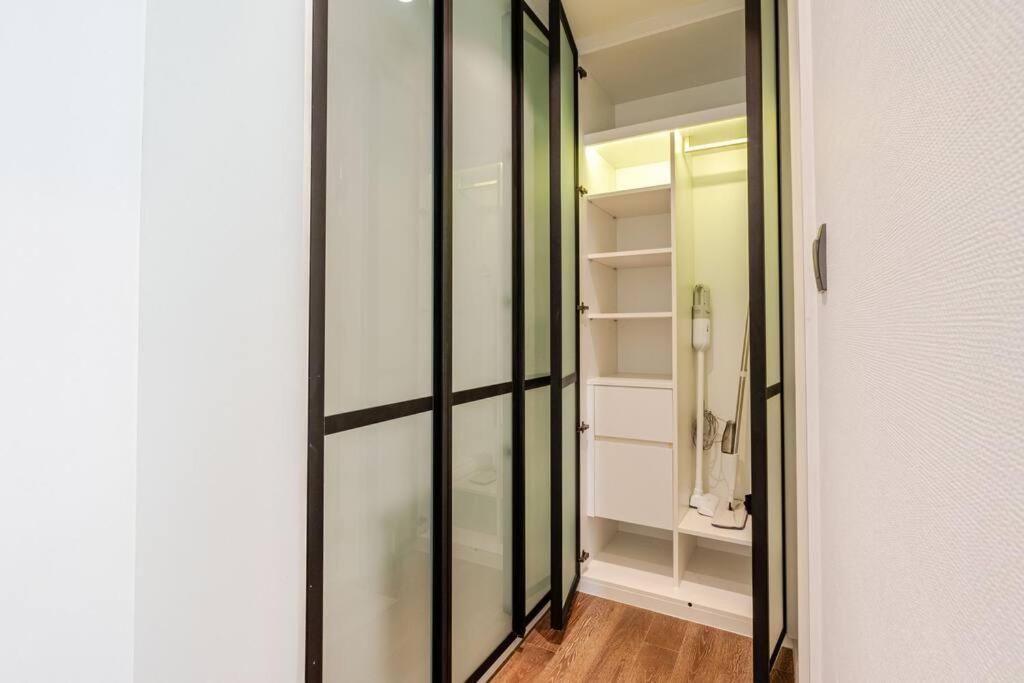 Apartment Pet Friendly Modern Nest Asoke Bangkok