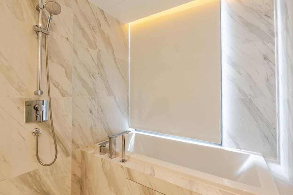 Pet Friendly Modern Nest Asoke *
