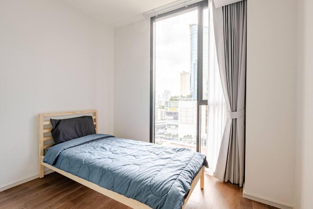 Pet Friendly Modern Nest Asoke Bangkok