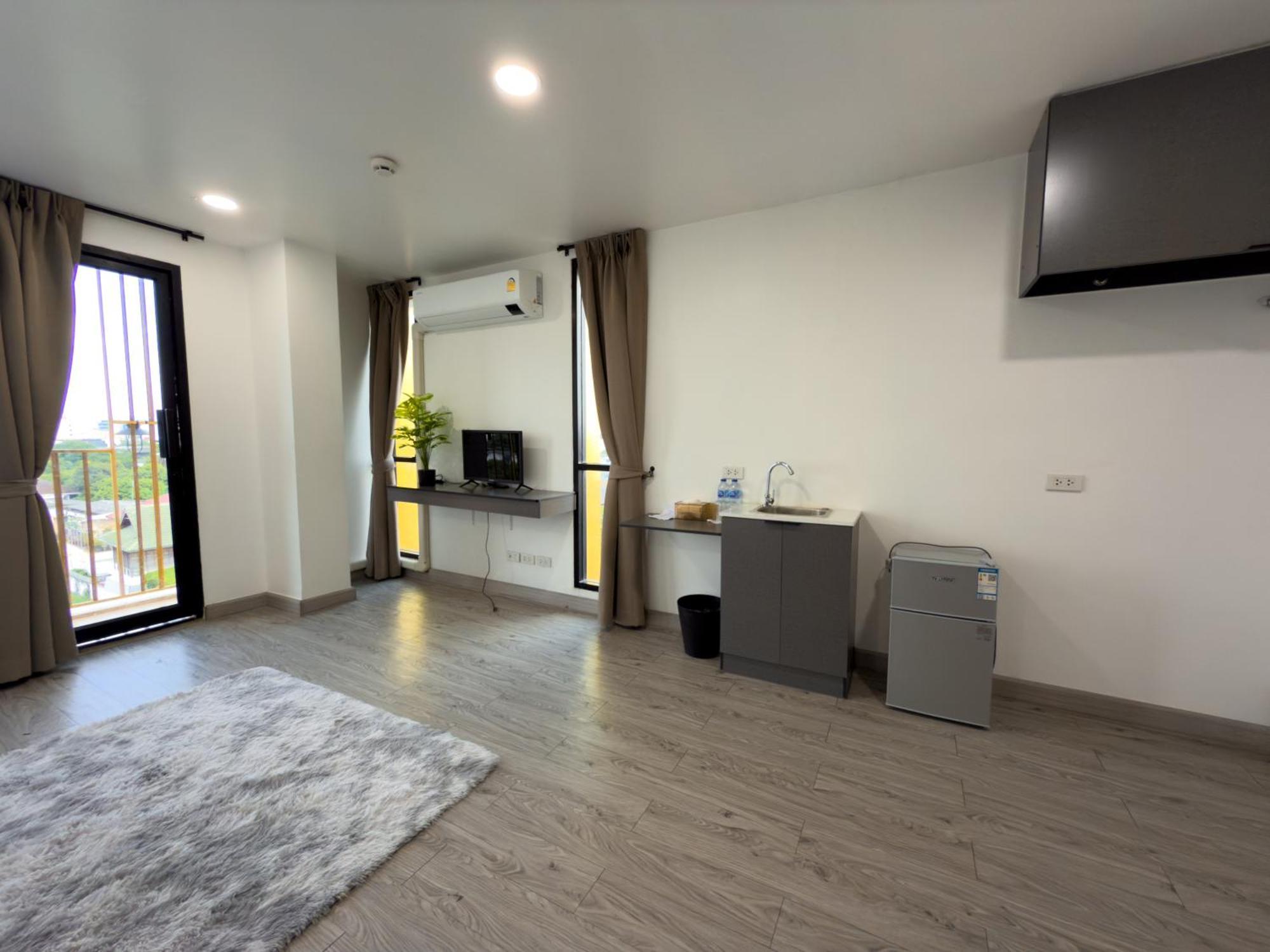 Breezewood Hotel Bangkok
