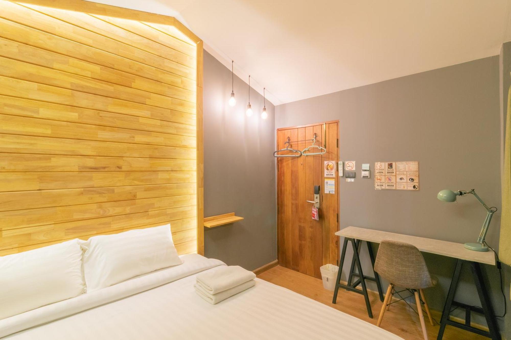 Hostel 308m2 8 Slaapkamer, 6 Privé Badkamer In Siam Bangkok
